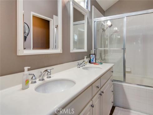 13069  Arborwalk  , Tustin, CA