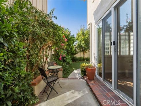 2042 Seminole , Tustin, CA