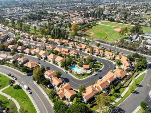 2042 Seminole , Tustin, CA