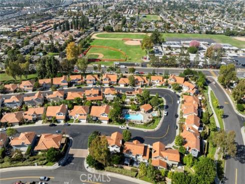 2042 Seminole , Tustin, CA