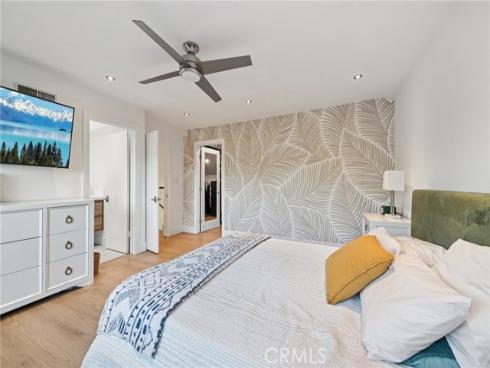 14641  Alder  , Tustin, CA