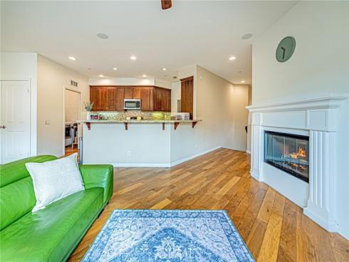 15229  Columbus Square  , Tustin, CA