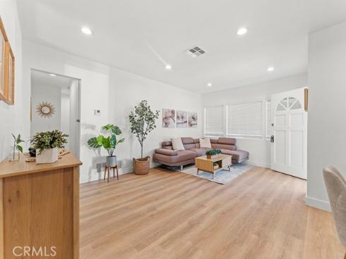 1056 Walter Avenue, Tustin, CA