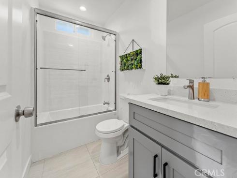 1056 Walter Avenue, Tustin, CA