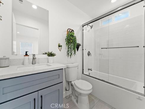 1056 Walter Avenue, Tustin, CA