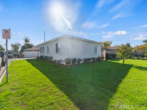 1056 Walter Avenue, Tustin, CA