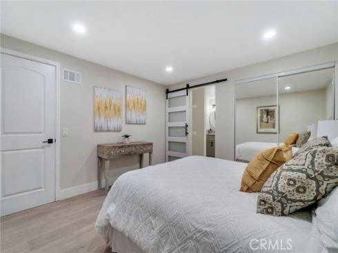 1381  Penrith  , Tustin, CA