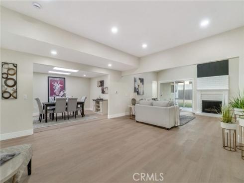 1381  Penrith  , Tustin, CA