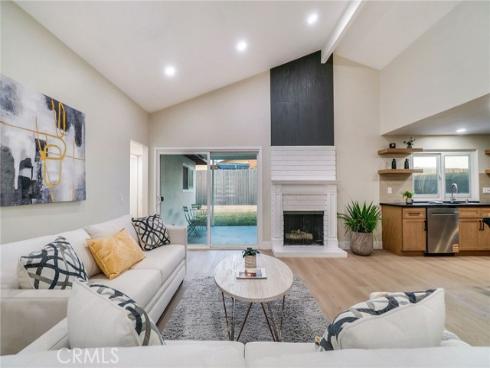 1381  Penrith  , Tustin, CA