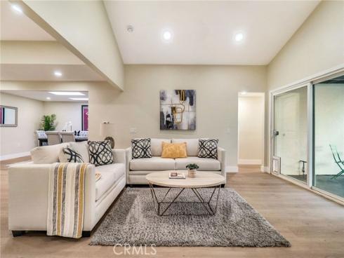 1381  Penrith  , Tustin, CA