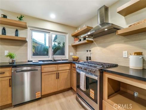 1381  Penrith  , Tustin, CA