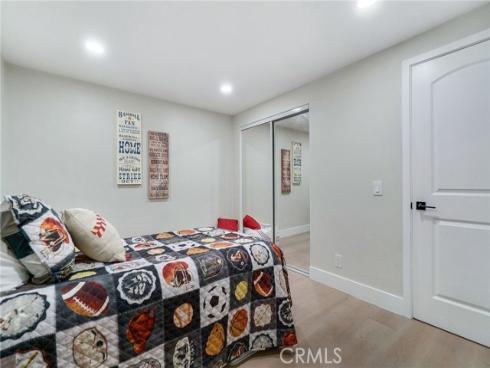 1381  Penrith  , Tustin, CA