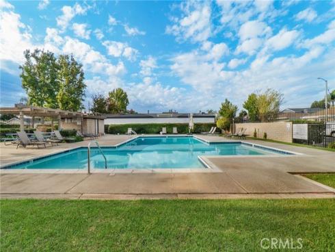1381  Penrith  , Tustin, CA