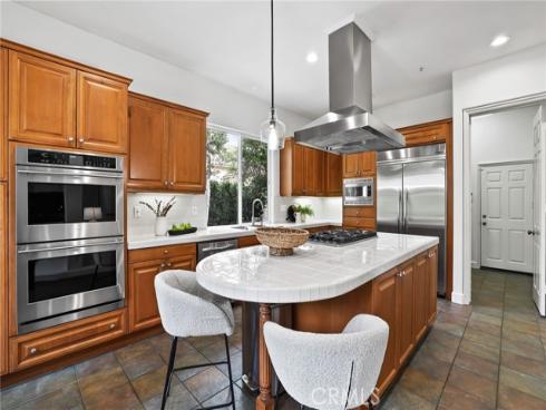 12215  Wyne Ct  , Tustin, CA