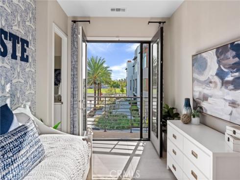 419  Transport  , Tustin, CA