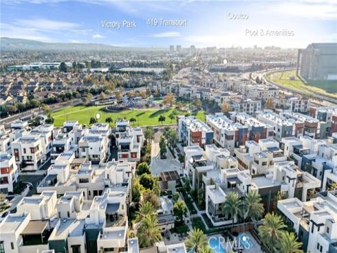 419  Transport  , Tustin, CA