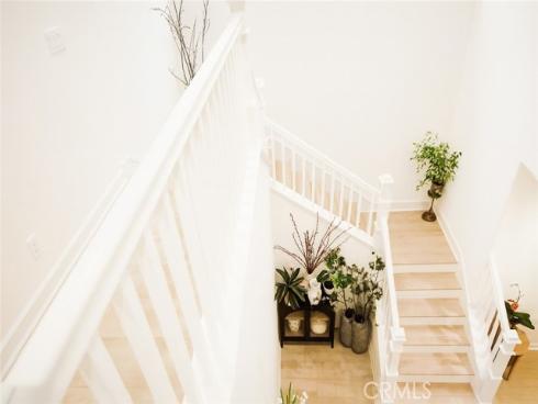 279  Barnes  , Tustin, CA