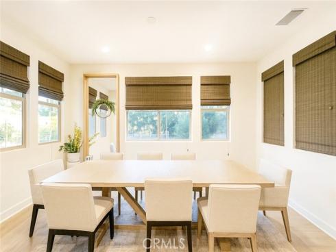 279  Barnes  , Tustin, CA