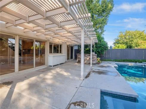 14892  Foxcroft  , Tustin, CA