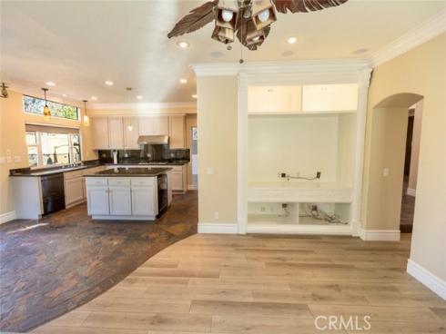 2605  Augusta  , Tustin, CA