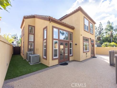 2605  Augusta  , Tustin, CA