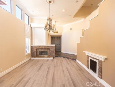 2605  Augusta  , Tustin, CA