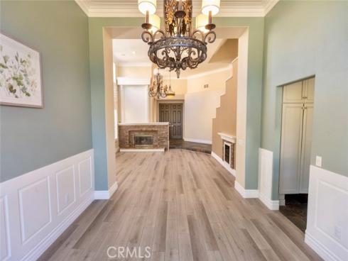 2605  Augusta  , Tustin, CA