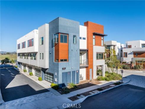 159  Waypoint  , Tustin, CA