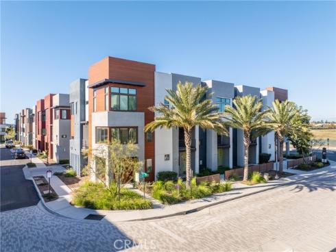 159  Waypoint  , Tustin, CA