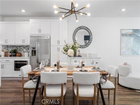 159  Waypoint  , Tustin, CA