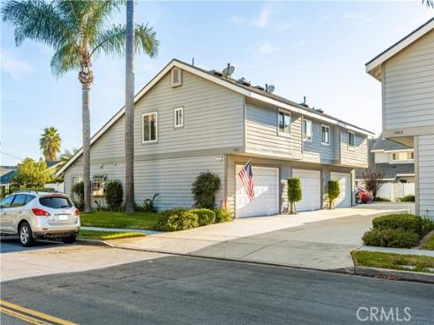 1062  Walnut  C  Street, Tustin, CA
