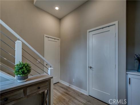 413  Transport  , Tustin, CA