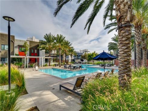 413  Transport  , Tustin, CA