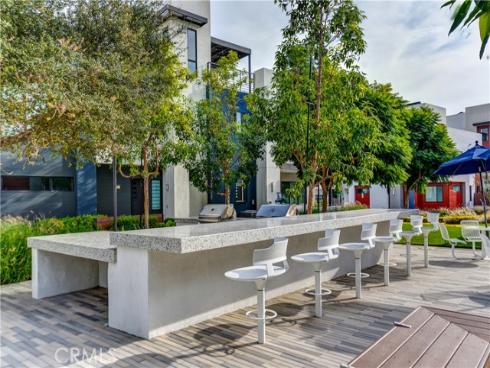 413 Transport , Tustin, CA