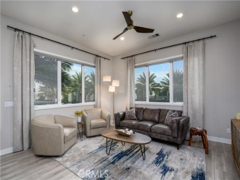 413  Transport  , Tustin, CA