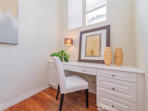 10 Flyers , Tustin, CA