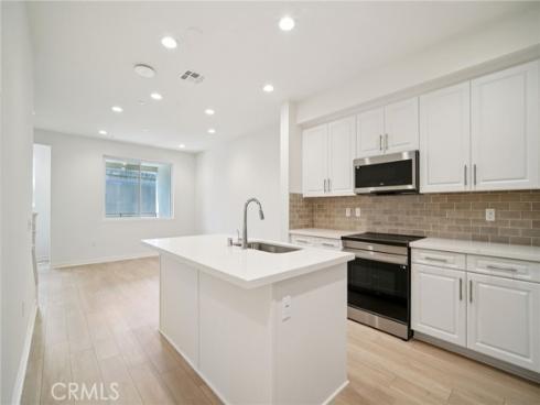 156  Balsawood  , Tustin, CA