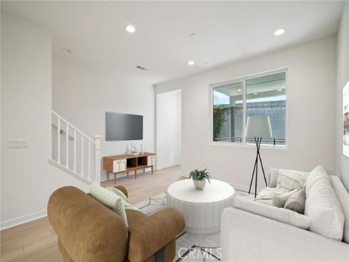 156  Balsawood  , Tustin, CA