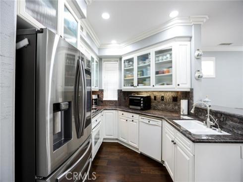 175  Zephyr run  , Tustin, CA