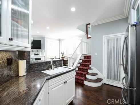 175  Zephyr run  , Tustin, CA