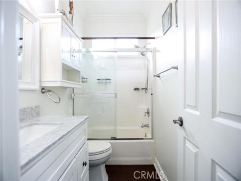 175  Zephyr run  , Tustin, CA