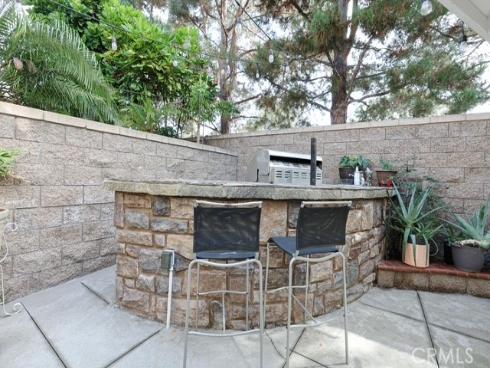 175  Zephyr run  , Tustin, CA