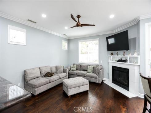 175  Zephyr run  , Tustin, CA