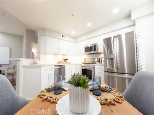 2340  Sunningdale  , Tustin, CA