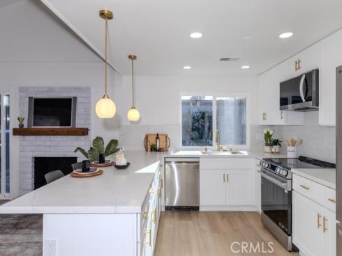 14452 Denbigh Lane, Tustin, CA