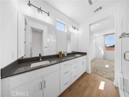 119  jessup  , Tustin, CA