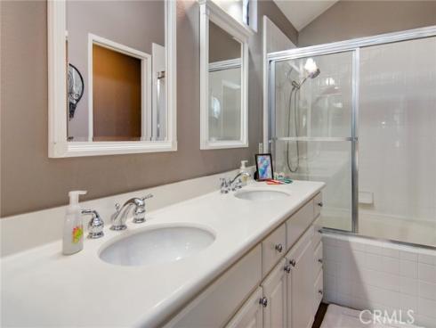 13069  Arborwalk  , Tustin, CA