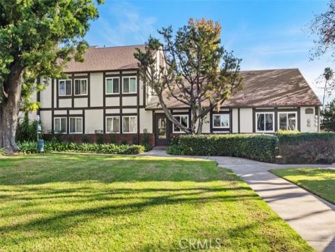15502  Williams  O , Tustin, CA