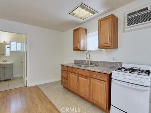 135  El Camino Real  , Tustin, CA