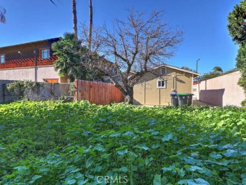 135  El Camino Real  , Tustin, CA